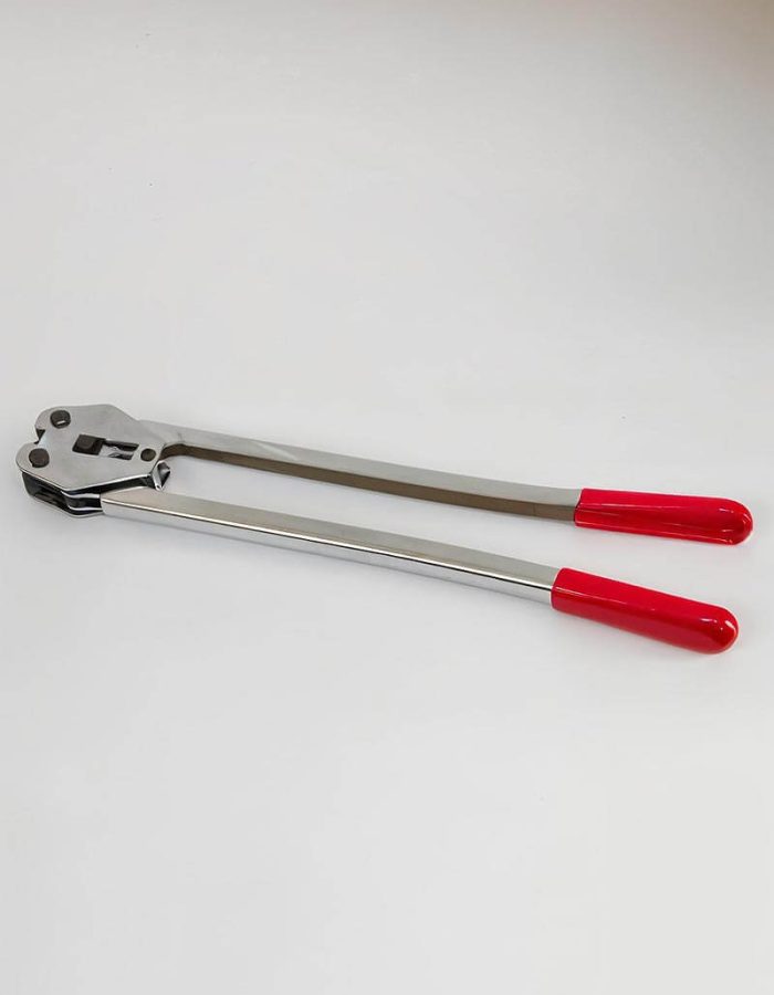 Selladora de zuncho con broches metálicos